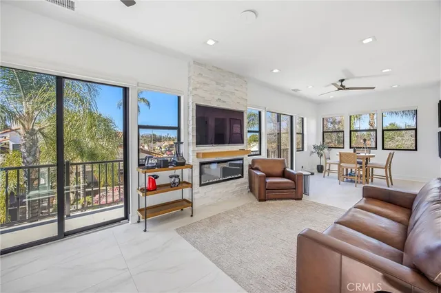 $1,800,000 | 215 San Rafael Street, Redlands, CA 92373