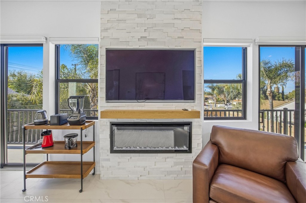 215 San Rafael Street Redlands, CA 92373 - Photo 61 of 75 2nd Fireplace on the 2nd Floor