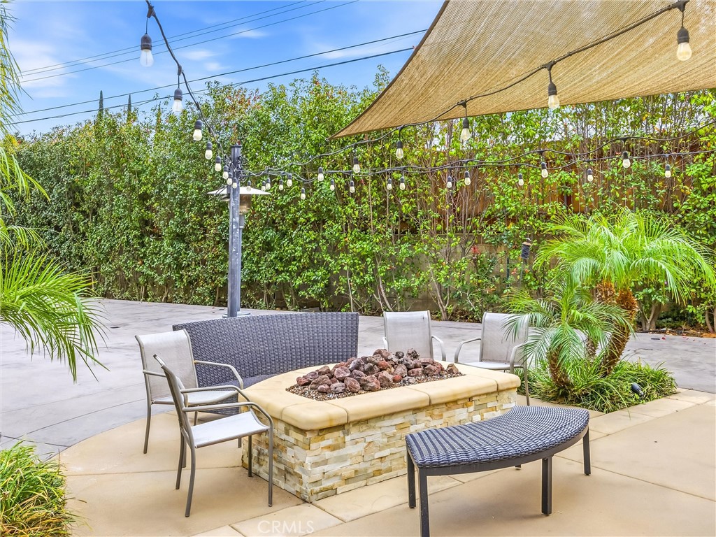 215 San Rafael Street Redlands, CA 92373 - Photo 70 of 75 Fire pit