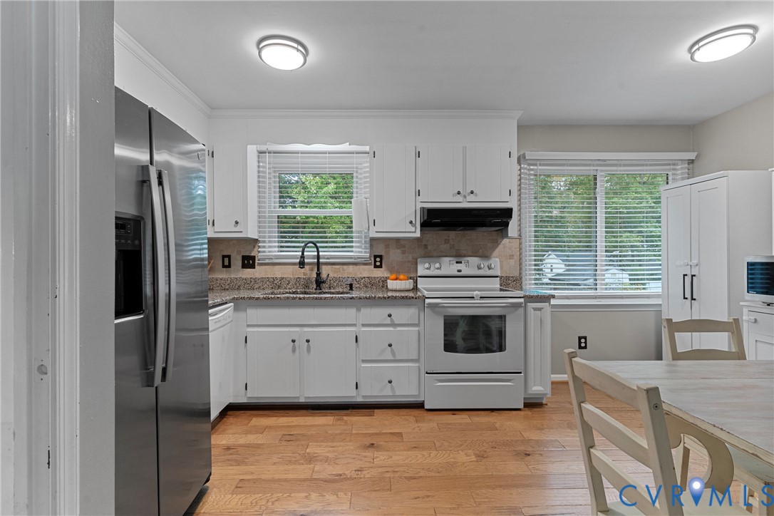 10524 Genlou Road Chesterfield, VA 23832 - Photo 11 of 42 Granite Countertops