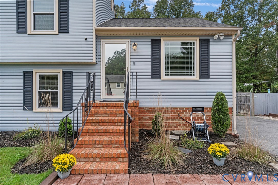 10524 Genlou Road Chesterfield, VA 23832 - Photo 5 of 42