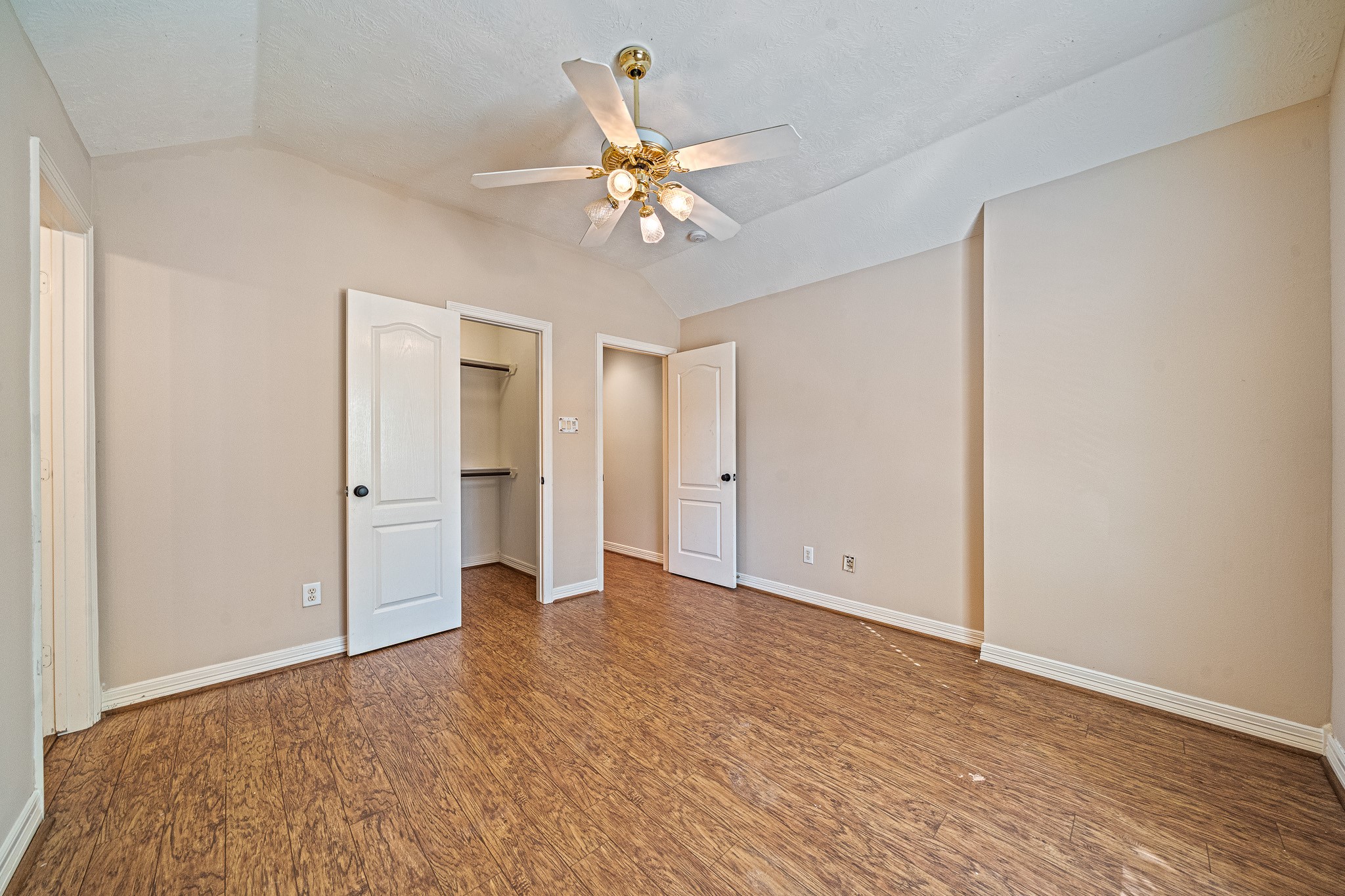 9306 Lochflora Drive Spring, TX 77379 - Photo 35 of 48 a view of an empty room with closet area