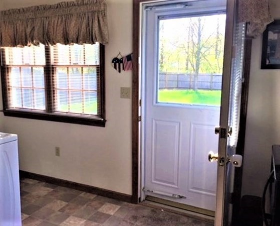 231 Ruthellen Road Bellingham, MA 02019 - Photo 16 of 17 Gallery Image 16