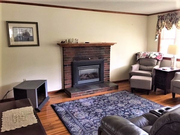 231 Ruthellen Road Bellingham, MA 02019 - Photo 3 of 17 Gallery Image 3
