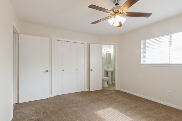 407 Holly Lane Conroe, TX 77304 - Photo 12 of 24