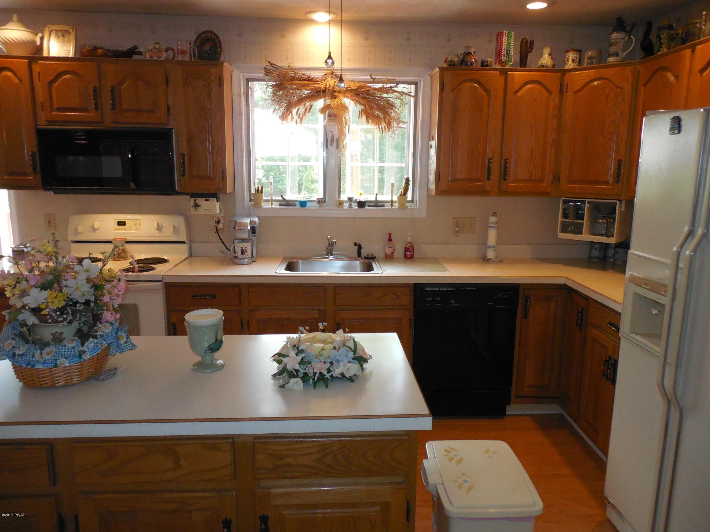 105 Lens Road Hawley, PA 18428 - Photo 5 of 30 Gallery Image 5