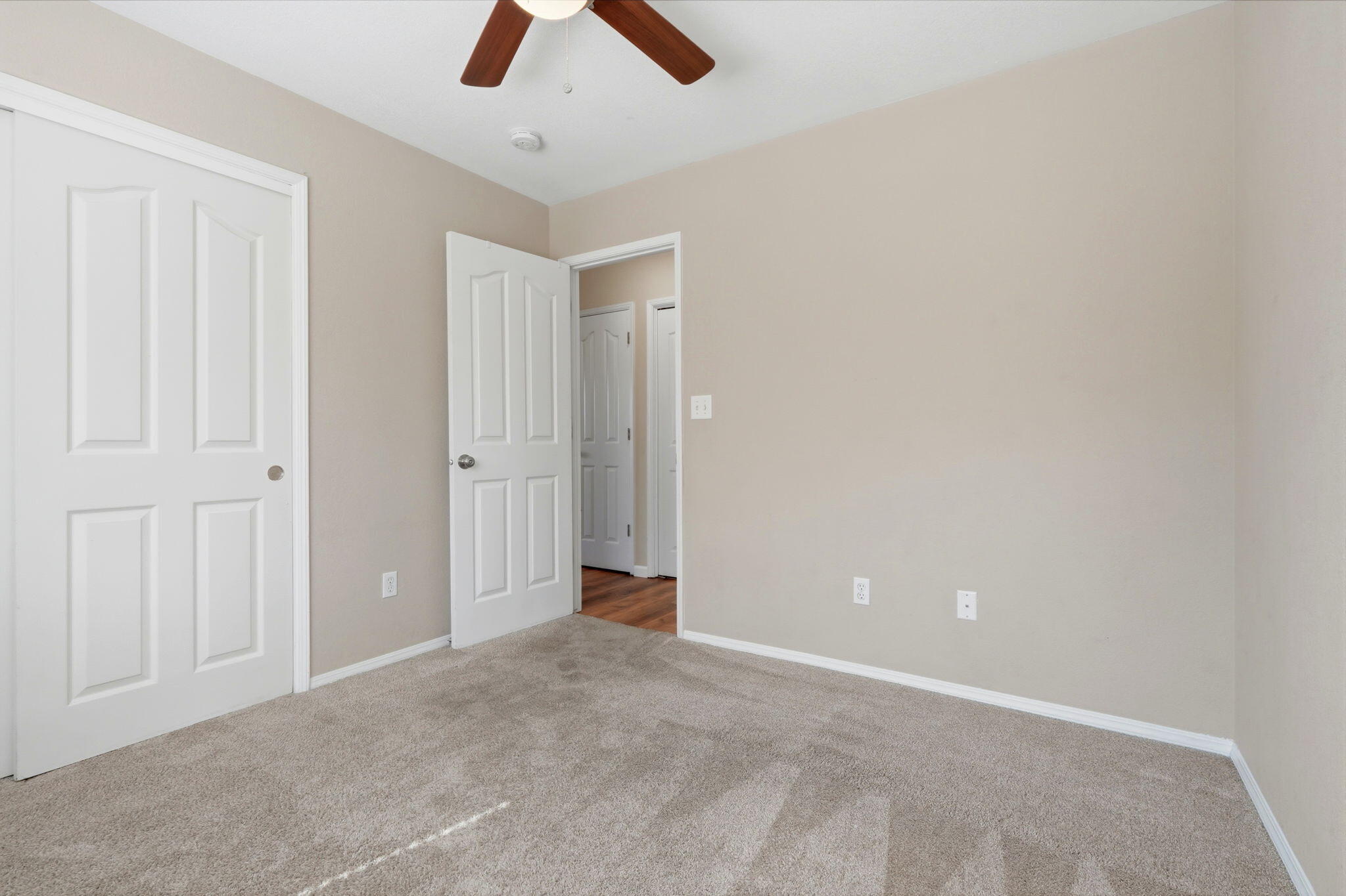 702 Montecito Court Lemoore, CA 93245 - Photo 29 of 50