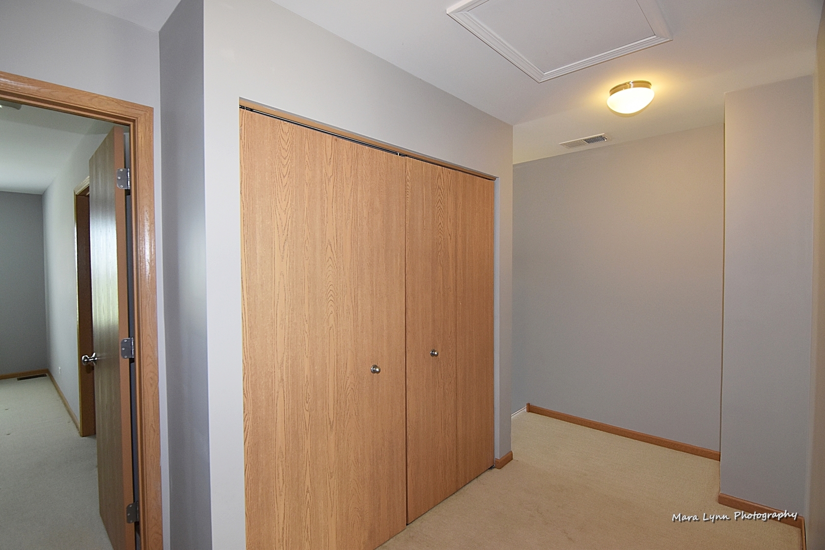 1125 Bailey Road Sycamore, IL 60178 - Photo 23 of 30 a view of a hallway with closet area