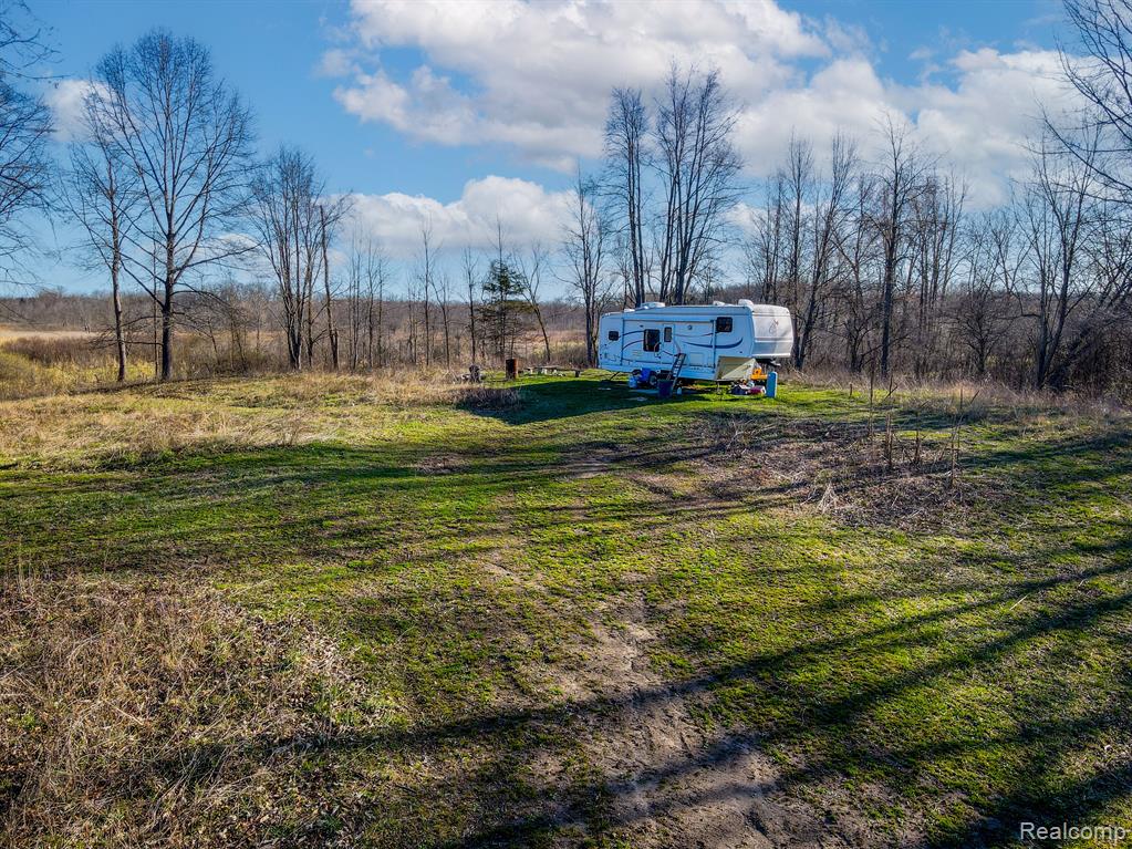 14245 Cole Road Linden, MI 48451 - Photo 6 of 9