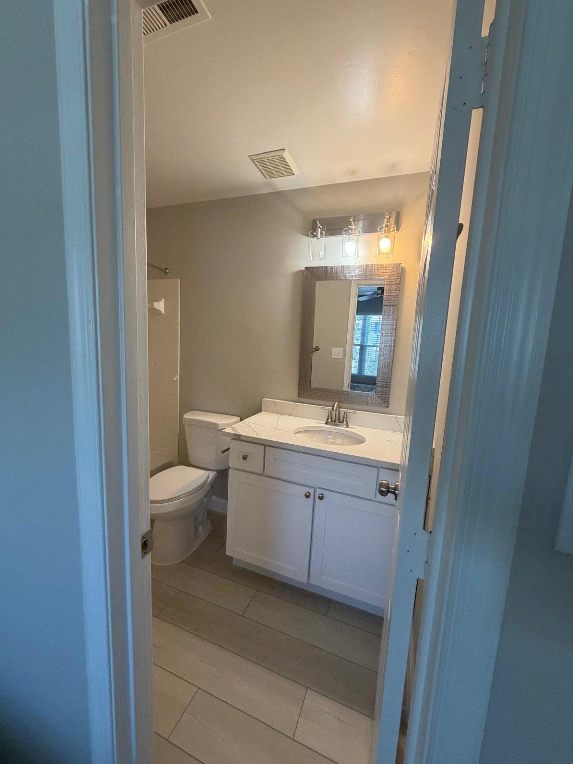 111 Connery Terrace Southwest Leesburg, VA 20175 - Photo 12 of 21 Primary bathroom