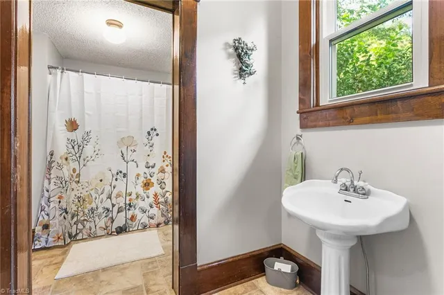 $450,000 | 104 East Wilson Street, Mebane, NC 27302