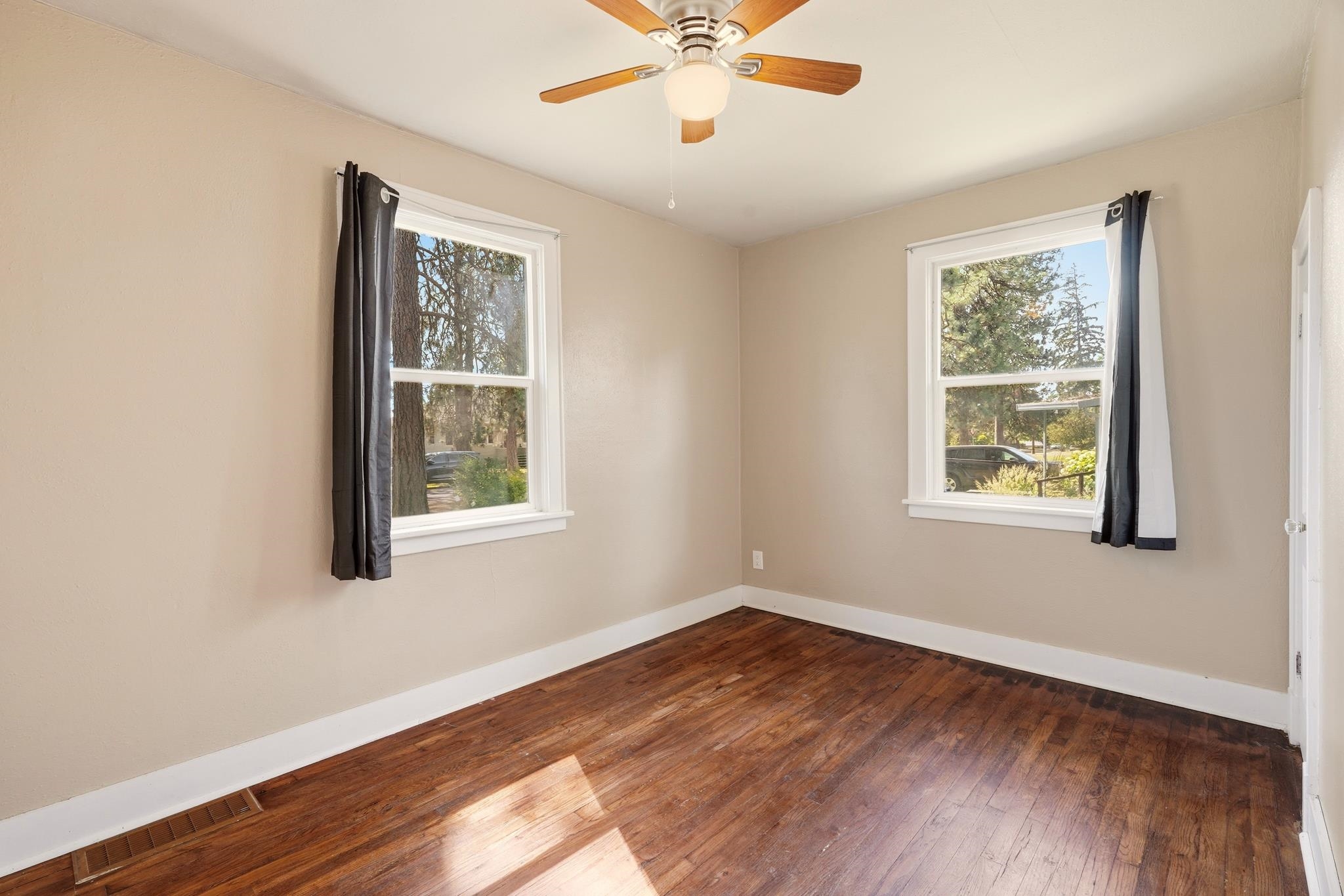 124 North 4th Street Cheney, WA 99004 - Photo 12 of 30