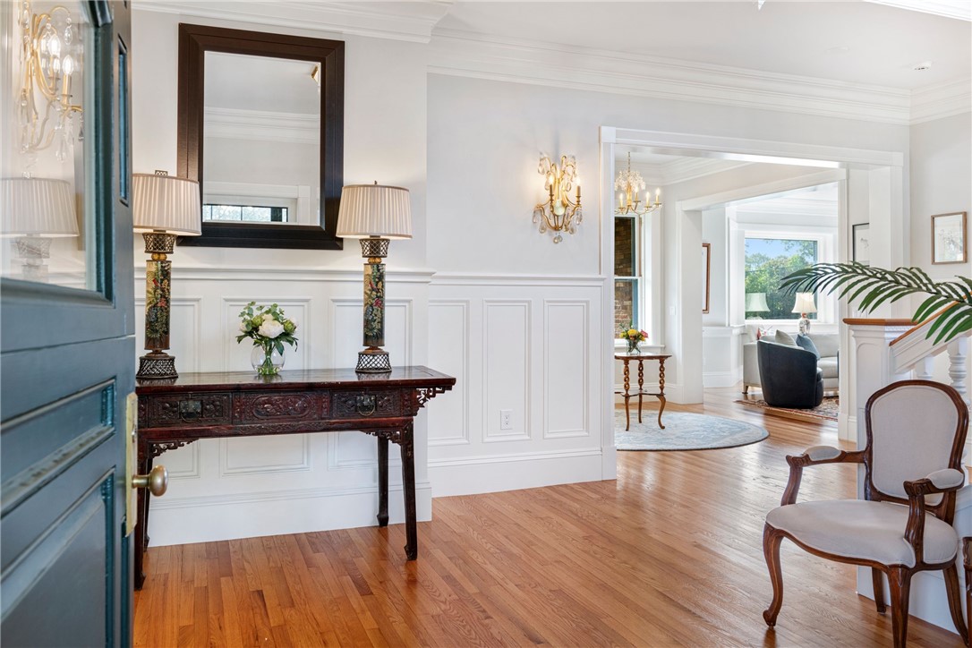 7 Red Cross Avenue Newport, RI 02840 - Photo 16 of 48