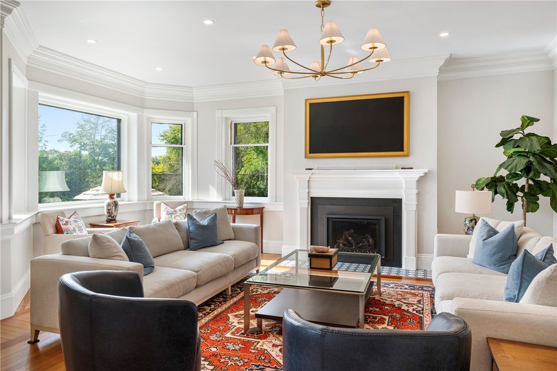 7 Red Cross Avenue Newport, RI 02840 - Photo 17 of 48