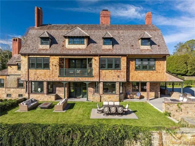 $8,250,000 | 7 Red Cross Avenue, Newport, RI 02840