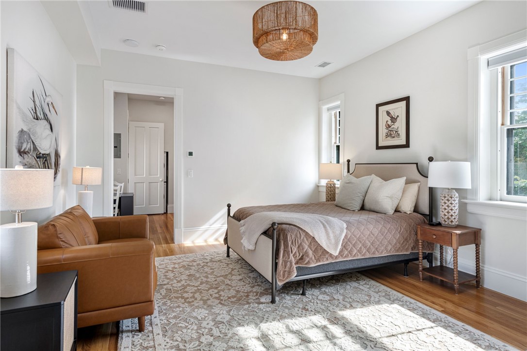 7 Red Cross Avenue Newport, RI 02840 - Photo 22 of 48