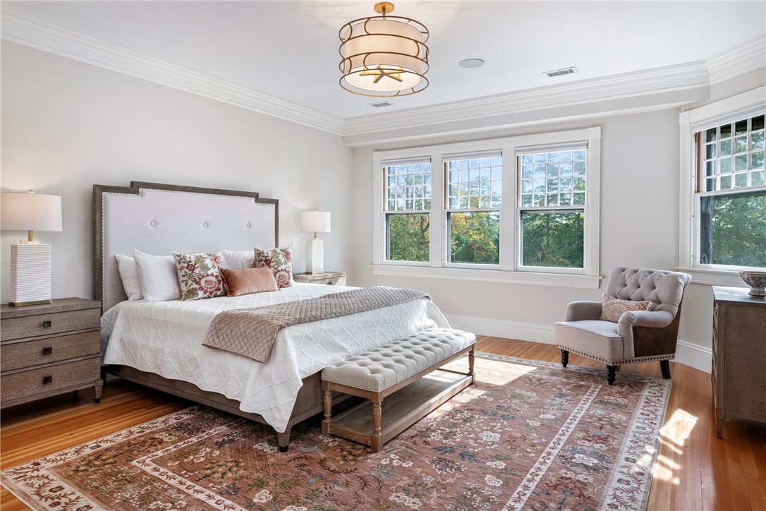 7 Red Cross Avenue Newport, RI 02840 - Photo 25 of 48