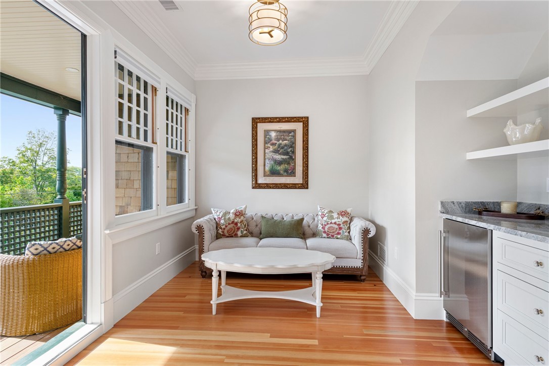 7 Red Cross Avenue Newport, RI 02840 - Photo 27 of 48