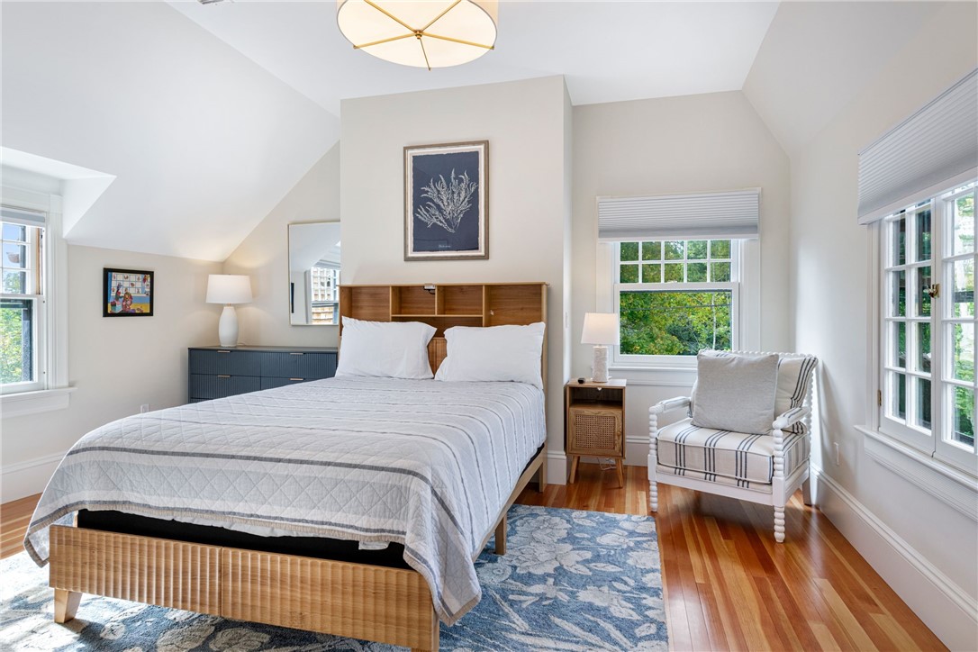 7 Red Cross Avenue Newport, RI 02840 - Photo 34 of 48