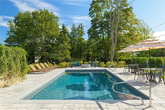 $8,250,000 | 7 Red Cross Avenue, Newport, RI 02840