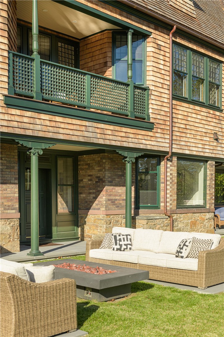 7 Red Cross Avenue Newport, RI 02840 - Photo 5 of 48