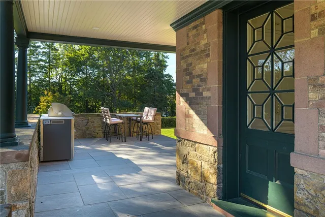 $8,250,000 | 7 Red Cross Avenue, Newport, RI 02840