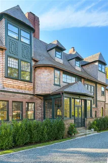 $8,250,000 | 7 Red Cross Avenue, Newport, RI 02840