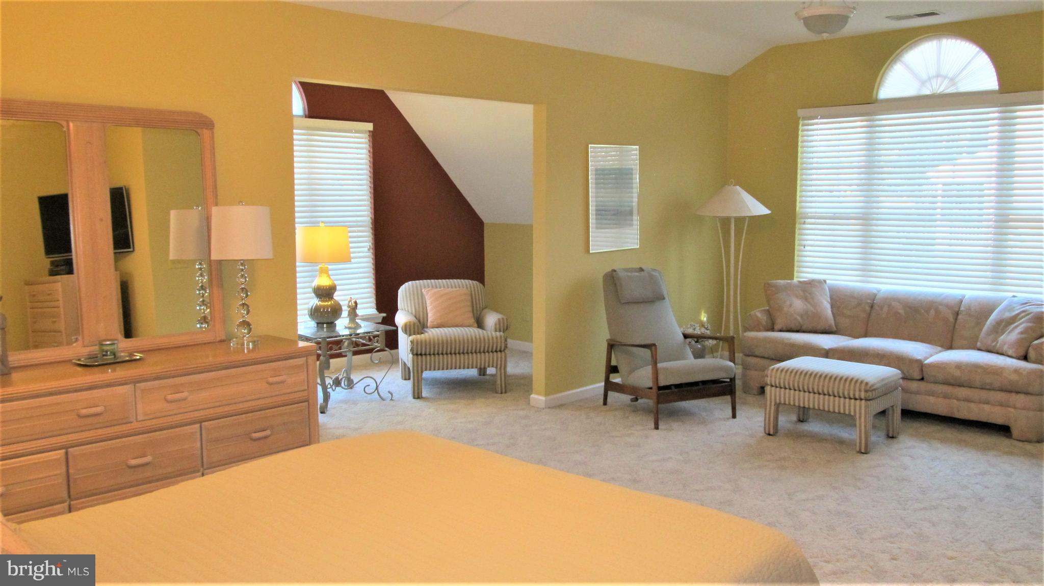 117 Kingbrook Road Linthicum, MD 21090 - Photo 12 of 33 Master super suite w/ gas FP and 2 sitting areas!