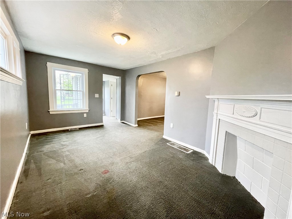 976 Rondel Road Cleveland, OH 44110 - Photo 9 of 35