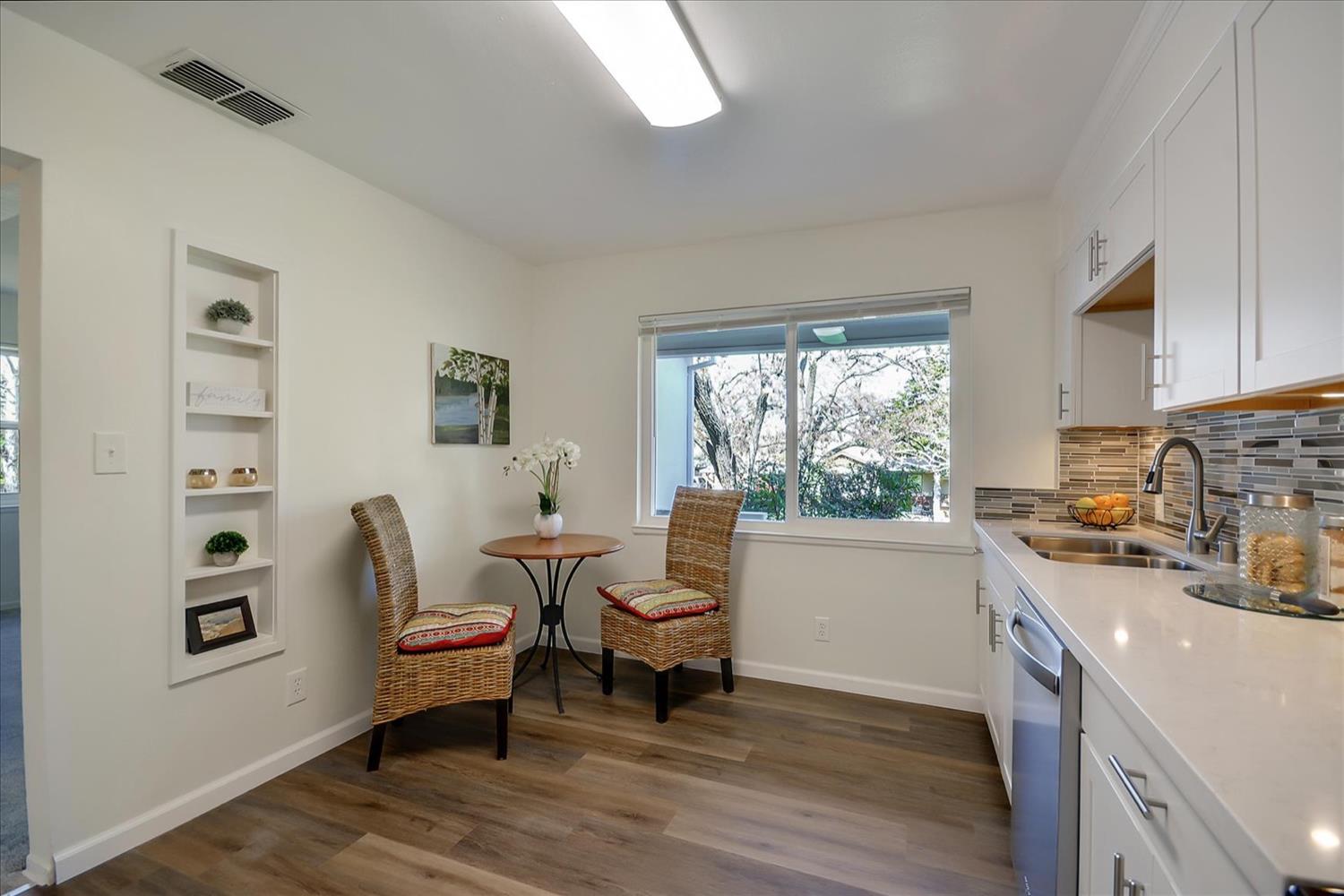7244-7246 Robin Road Fair Oaks, CA 95628 - Photo 9 of 46 Gallery Image 9