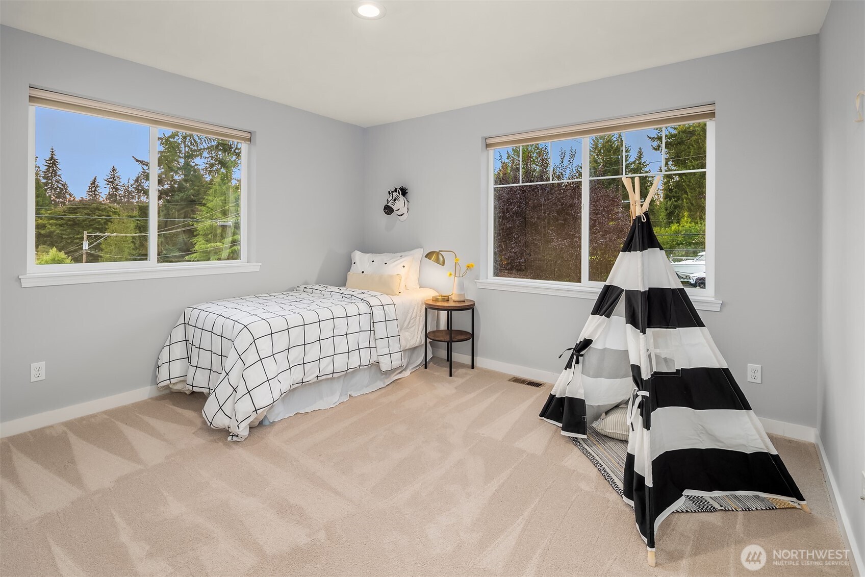 8718 200th Street Southwest Edmonds, WA 98026 - Photo 22 of 38 Gallery Image 22