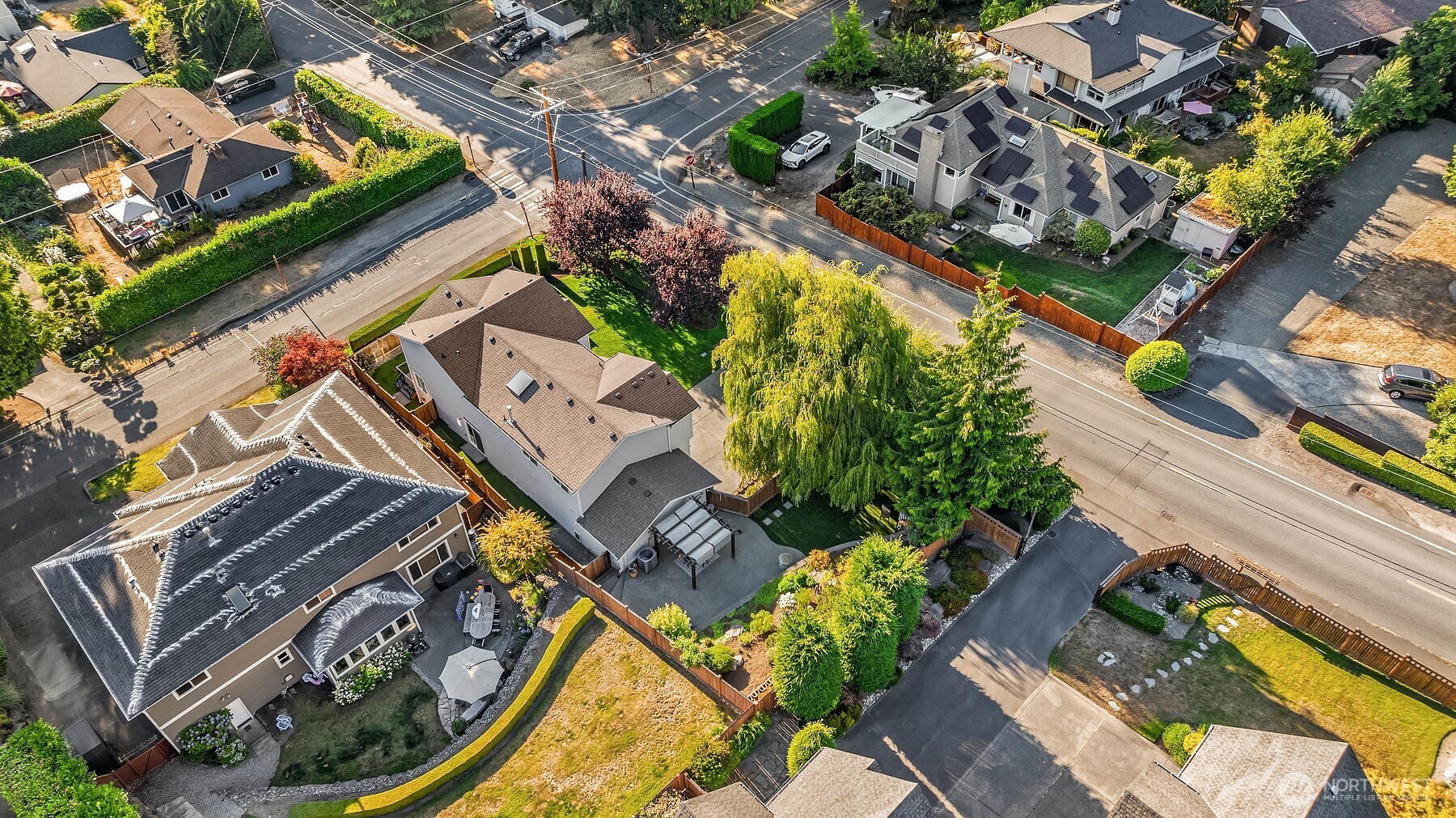 8718 200th Street Southwest Edmonds, WA 98026 - Photo 33 of 38 Gallery Image 33