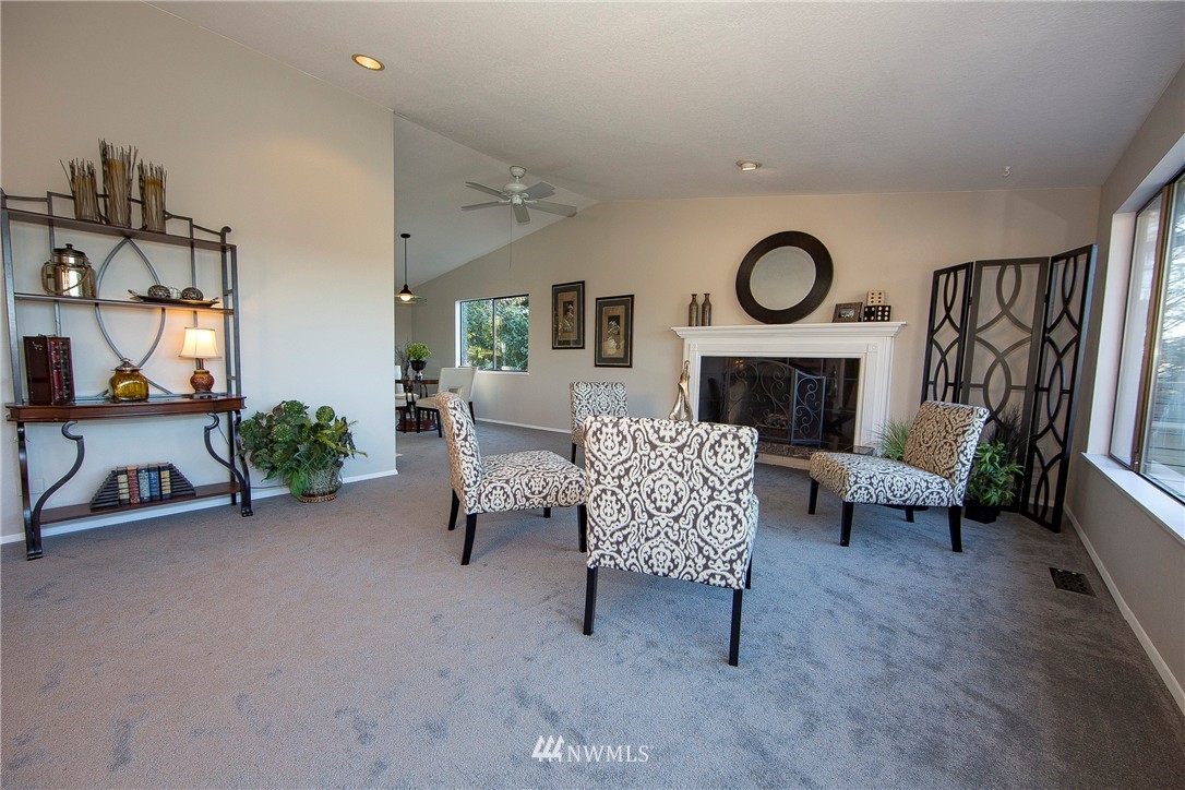 23613 7th Avenue West Bothell, WA 98021 - Photo 4 of 25