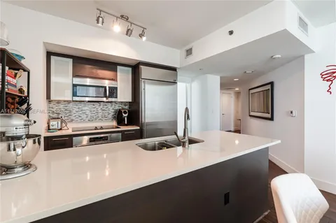 $605,000 | 55 Southeast 6th Street, Unit 3407, Miami, FL 33131