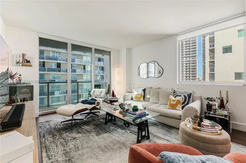 $605,000 | 55 Southeast 6th Street, Unit 3407, Miami, FL 33131