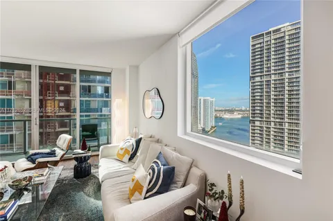 $605,000 | 55 Southeast 6th Street, Unit 3407, Miami, FL 33131