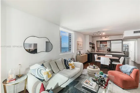 $605,000 | 55 Southeast 6th Street, Unit 3407, Miami, FL 33131