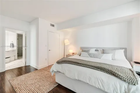 $605,000 | 55 Southeast 6th Street, Unit 3407, Miami, FL 33131
