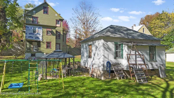 $199,000 | 70 State Street, Nicholson, PA 18446
