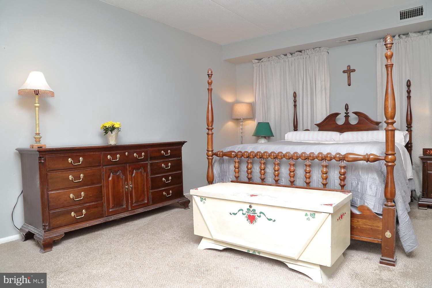 207 Valleybrook Drive Lancaster, PA 17601 - Photo 15 of 22 Spacious master bedroom