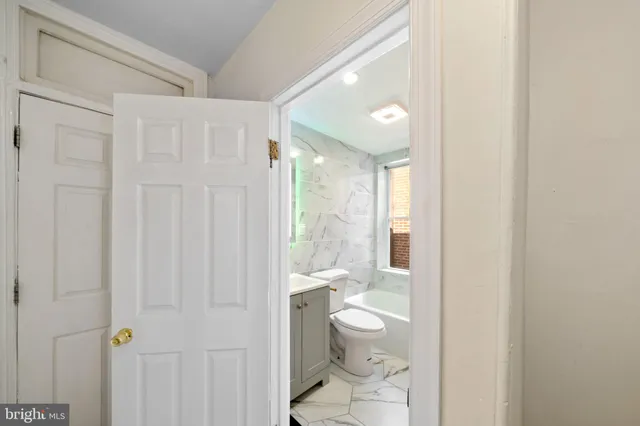 $175,000 | 431 South Harrison Street, Wilmington, DE 19805