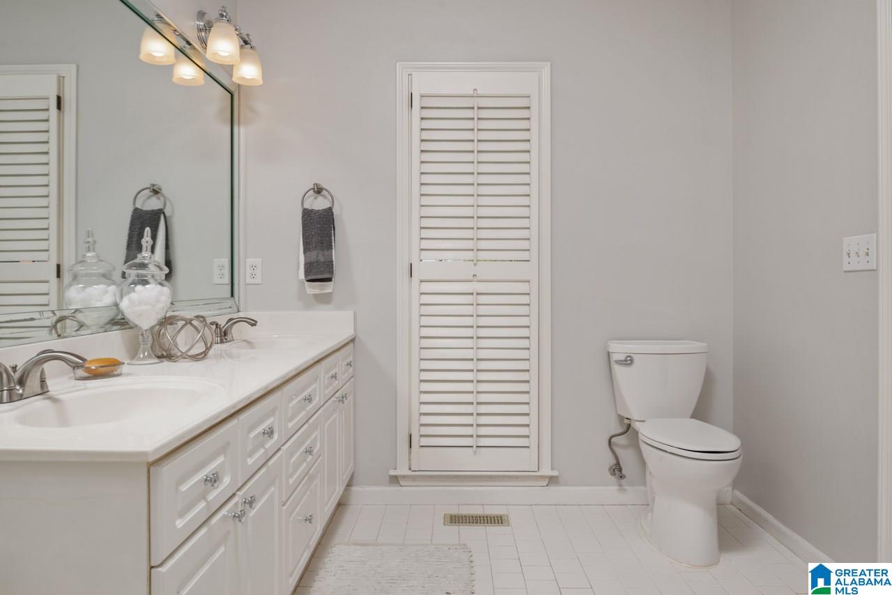 514 Meadow Ridge Circle Birmingham, AL 35242 - Photo 19 of 36 Gallery Image 19