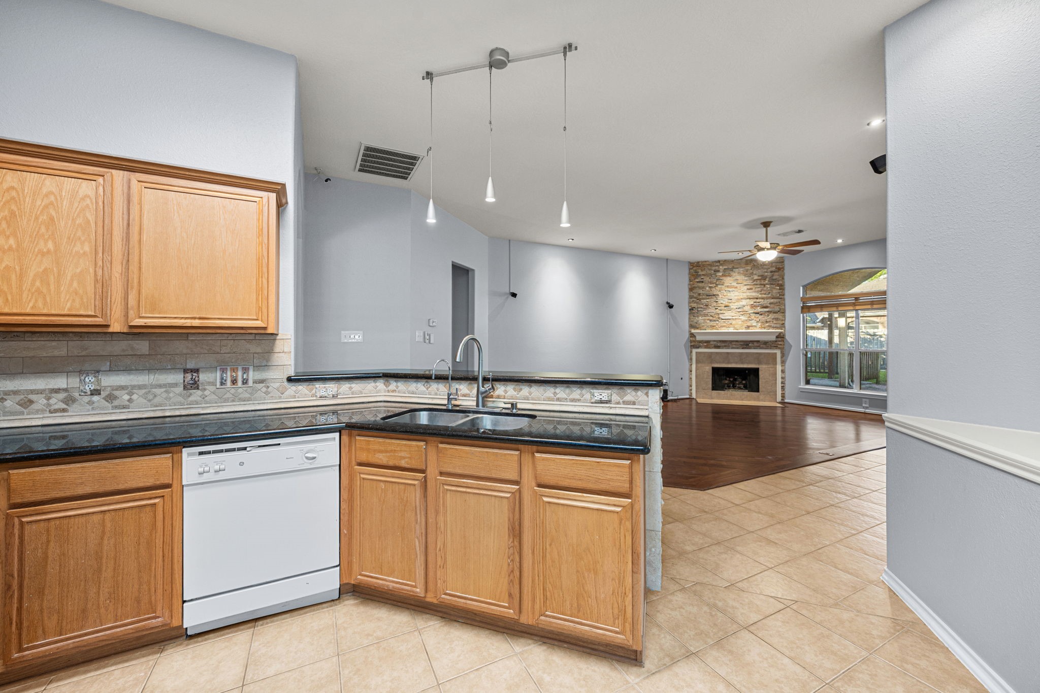 19727 Village Ridge Drive Tomball, TX 77375 - Photo 9 of 24