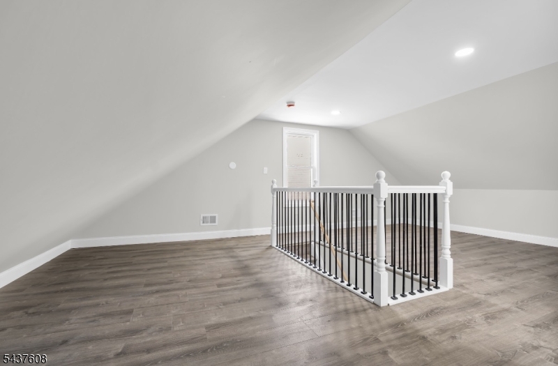 956 Adams Avenue Elizabeth, NJ 07201 - Photo 21 of 23