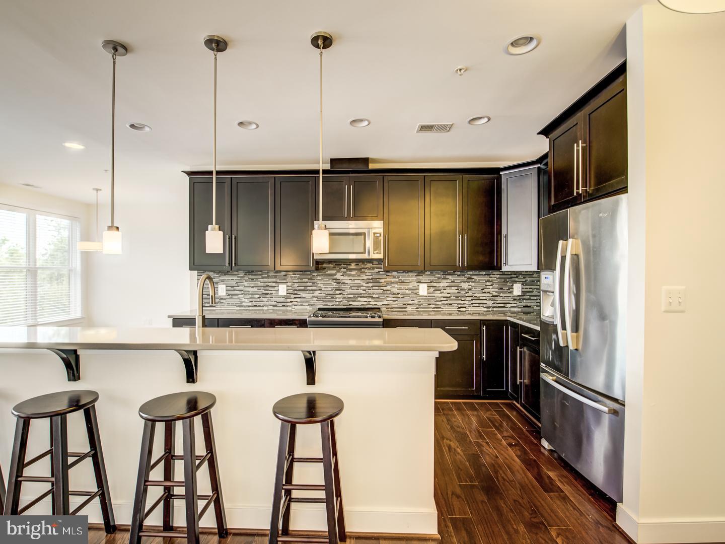 1107 South Walter Reed Drive, Unit 302 Arlington, VA 22204 - Photo 16 of 50 Kitchen