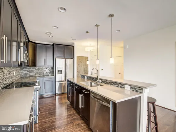 $2,800 | 1107 South Walter Reed Drive, Unit 302, Arlington, VA 22204