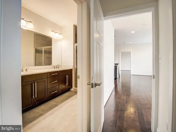 $2,800 | 1107 South Walter Reed Drive, Unit 302, Arlington, VA 22204