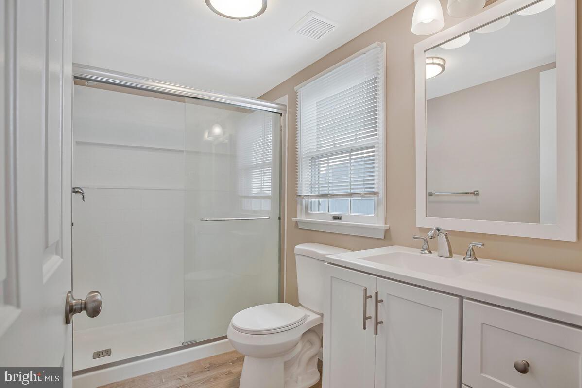 320 Chester Avenue Annapolis, MD 21403 - Photo 26 of 32 a bathroom with a sink toilet and shower