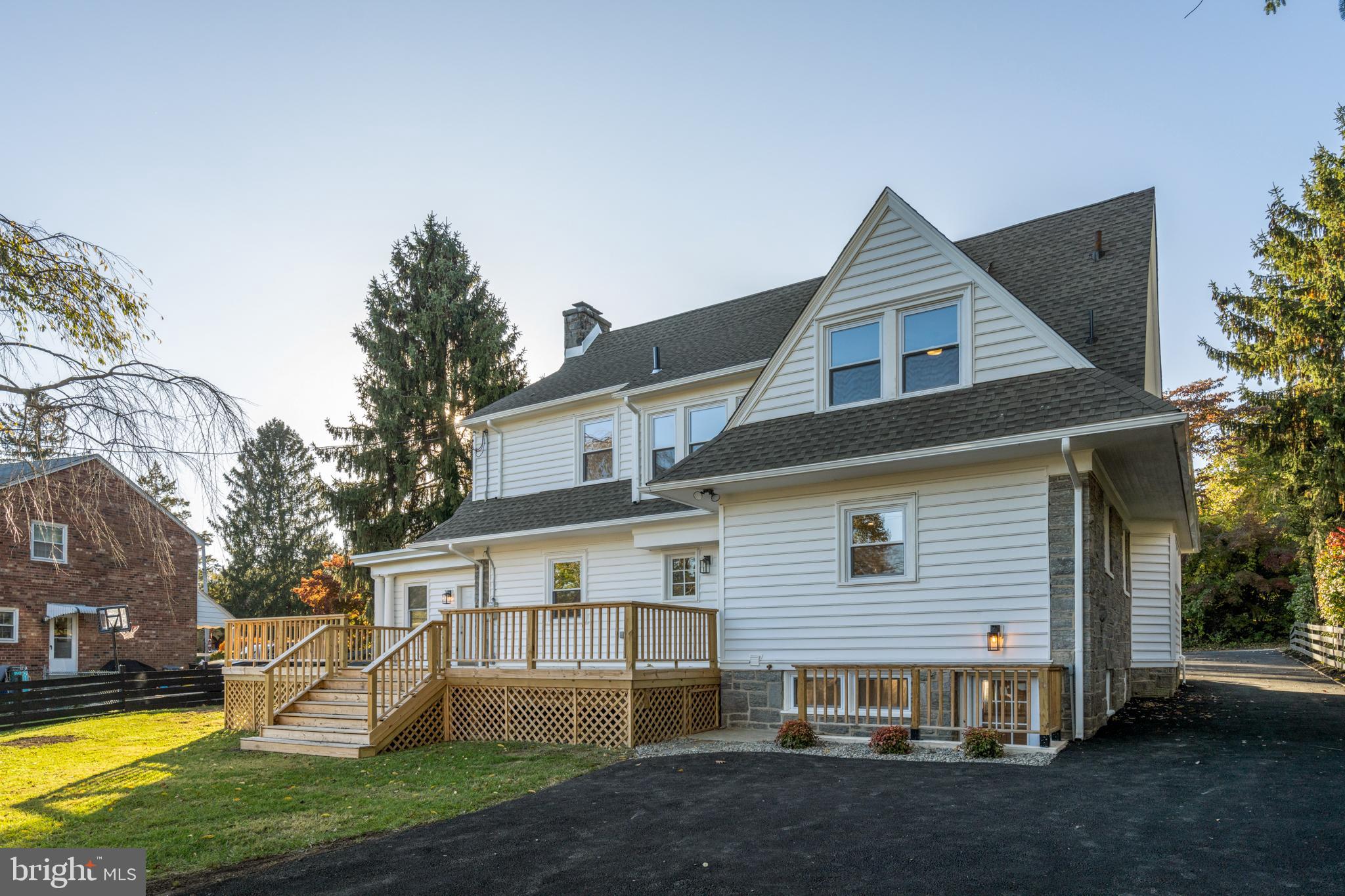 39 North Rolling Road Springfield, PA 19064 - Photo 104 of 119 a view of a yard in front of a house