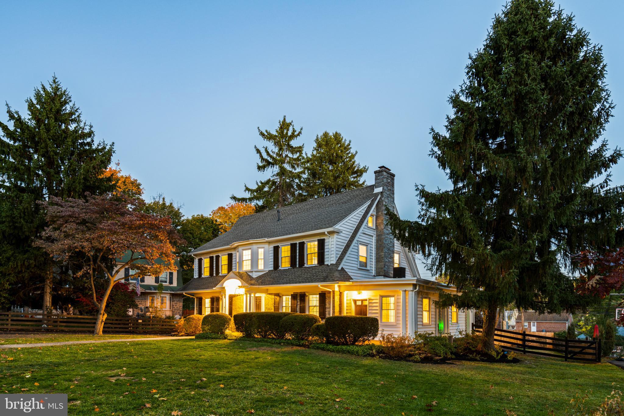 39 North Rolling Road Springfield, PA 19064 - Photo 4 of 119 a front view of a house with a yard